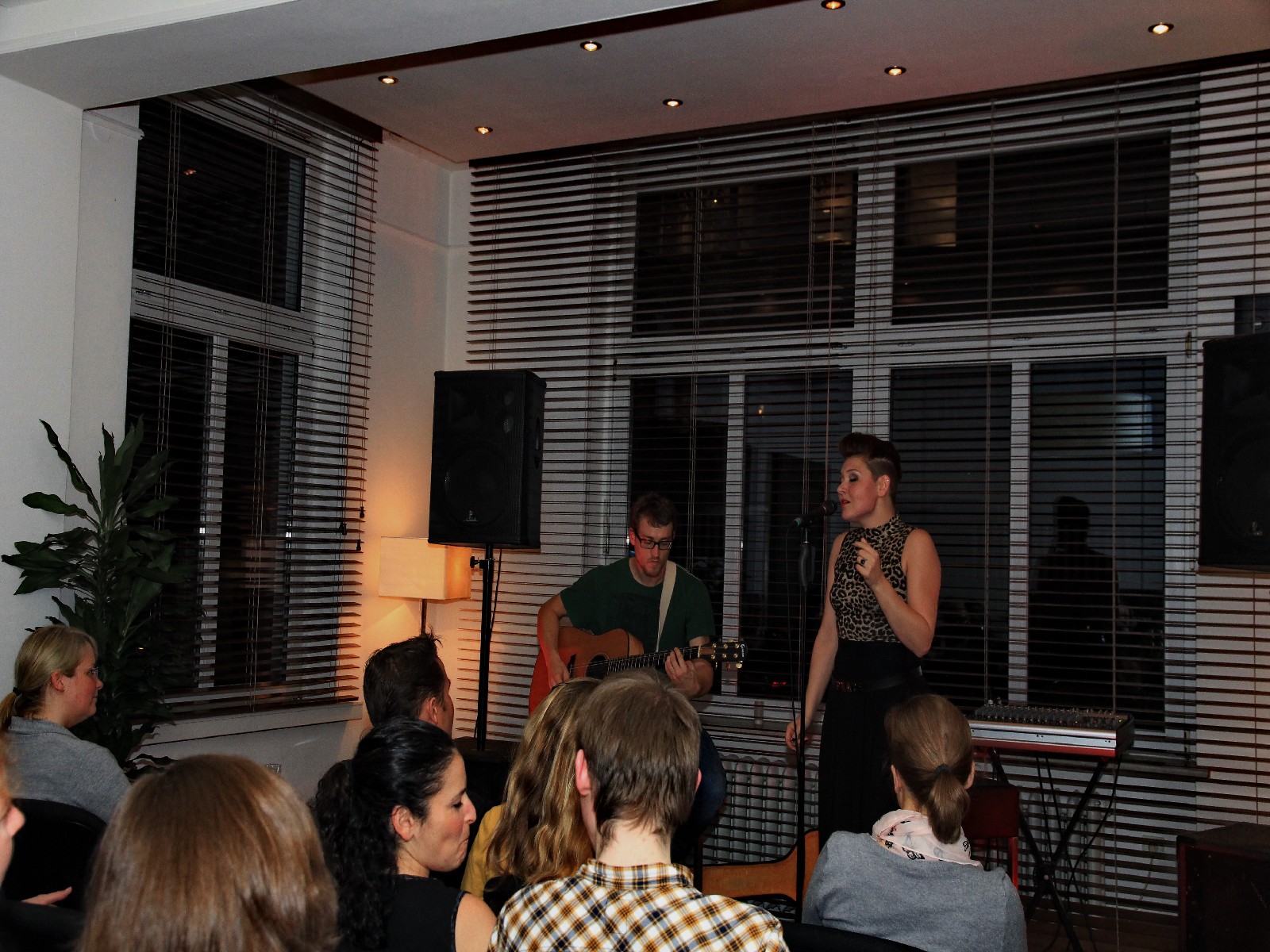 sarajane beim Saturday Night Delight